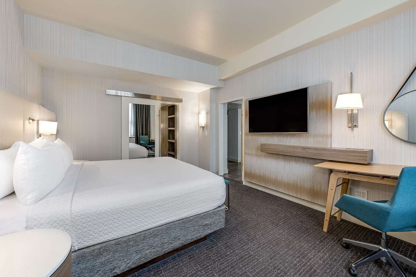 oakhurst-suite-bedroom