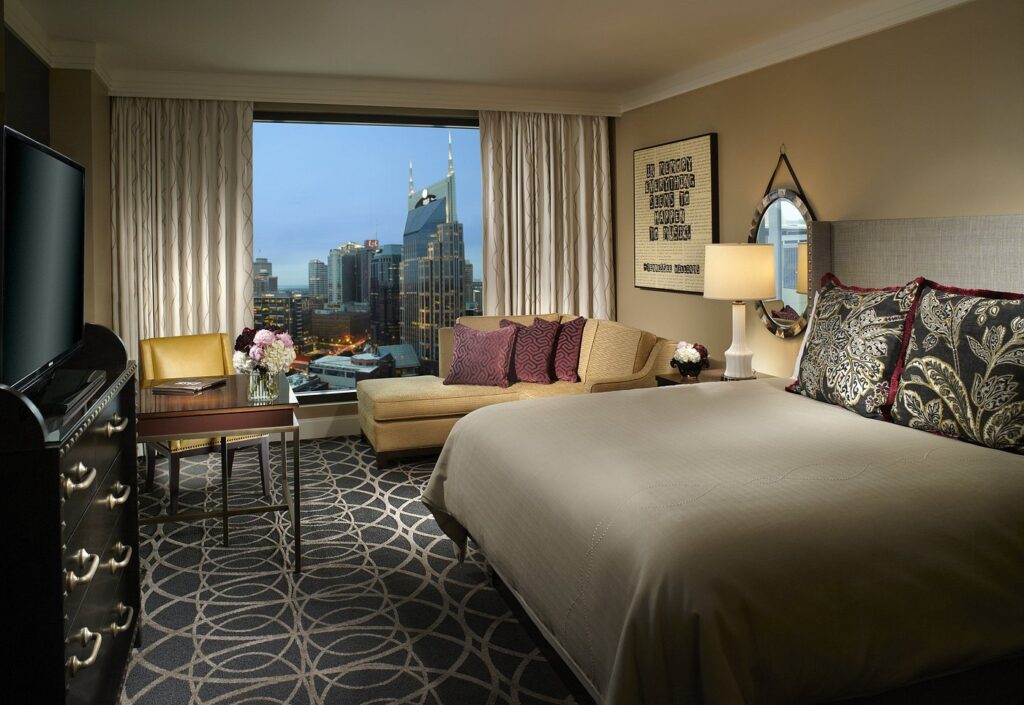 deluxe-king-room